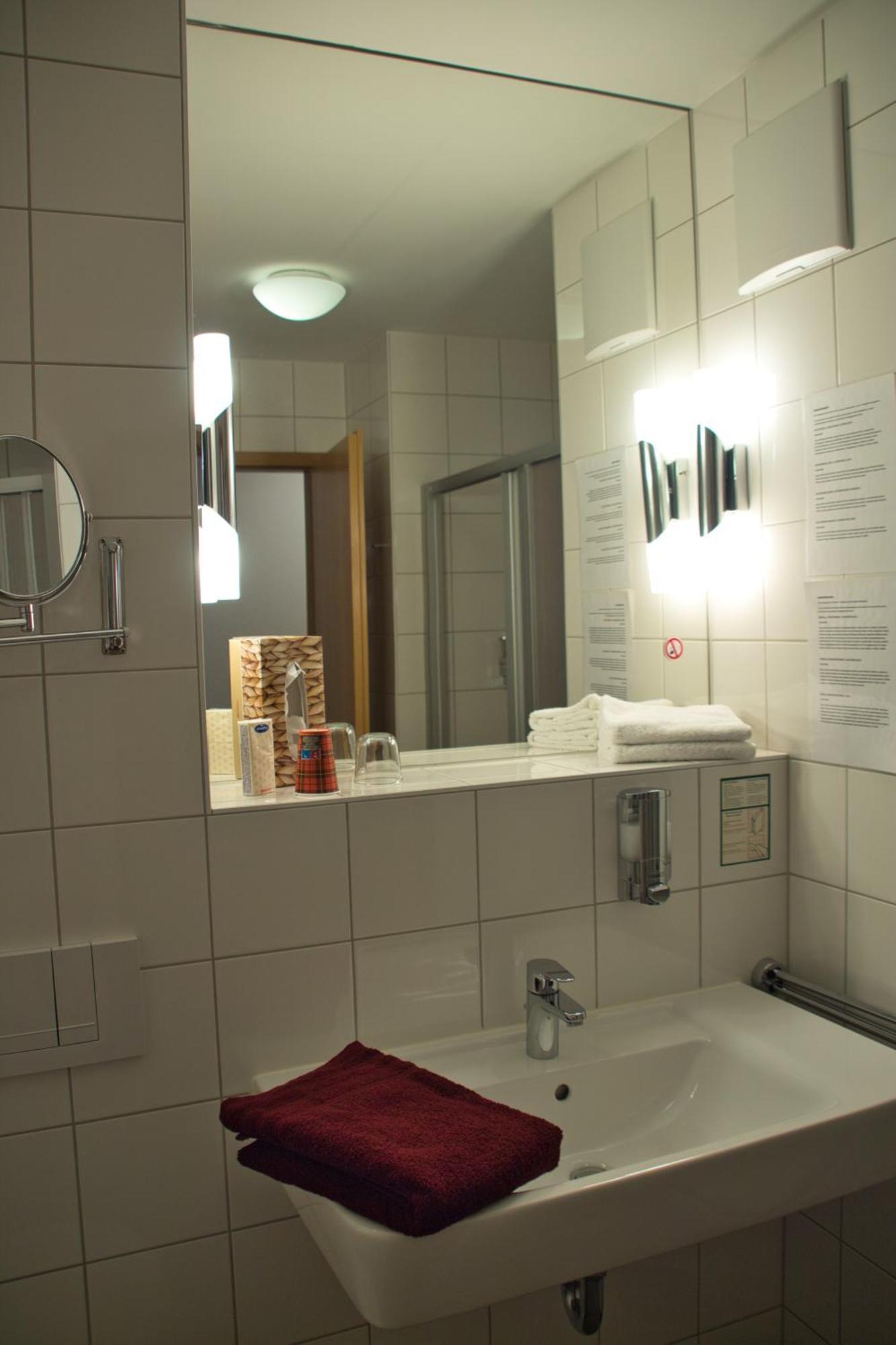 Hotel Quellenhof ซาลซ์กิทเทอร์ ภายนอก รูปภาพ